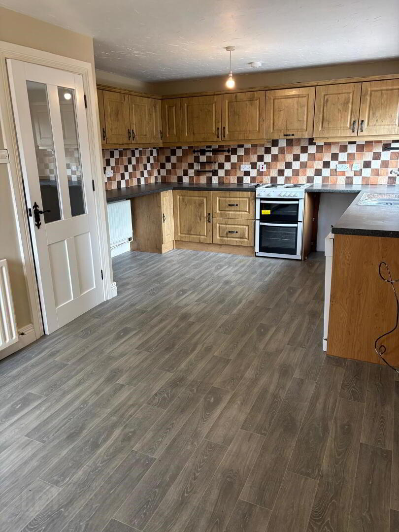 23 Ramsey Park 3 of 13