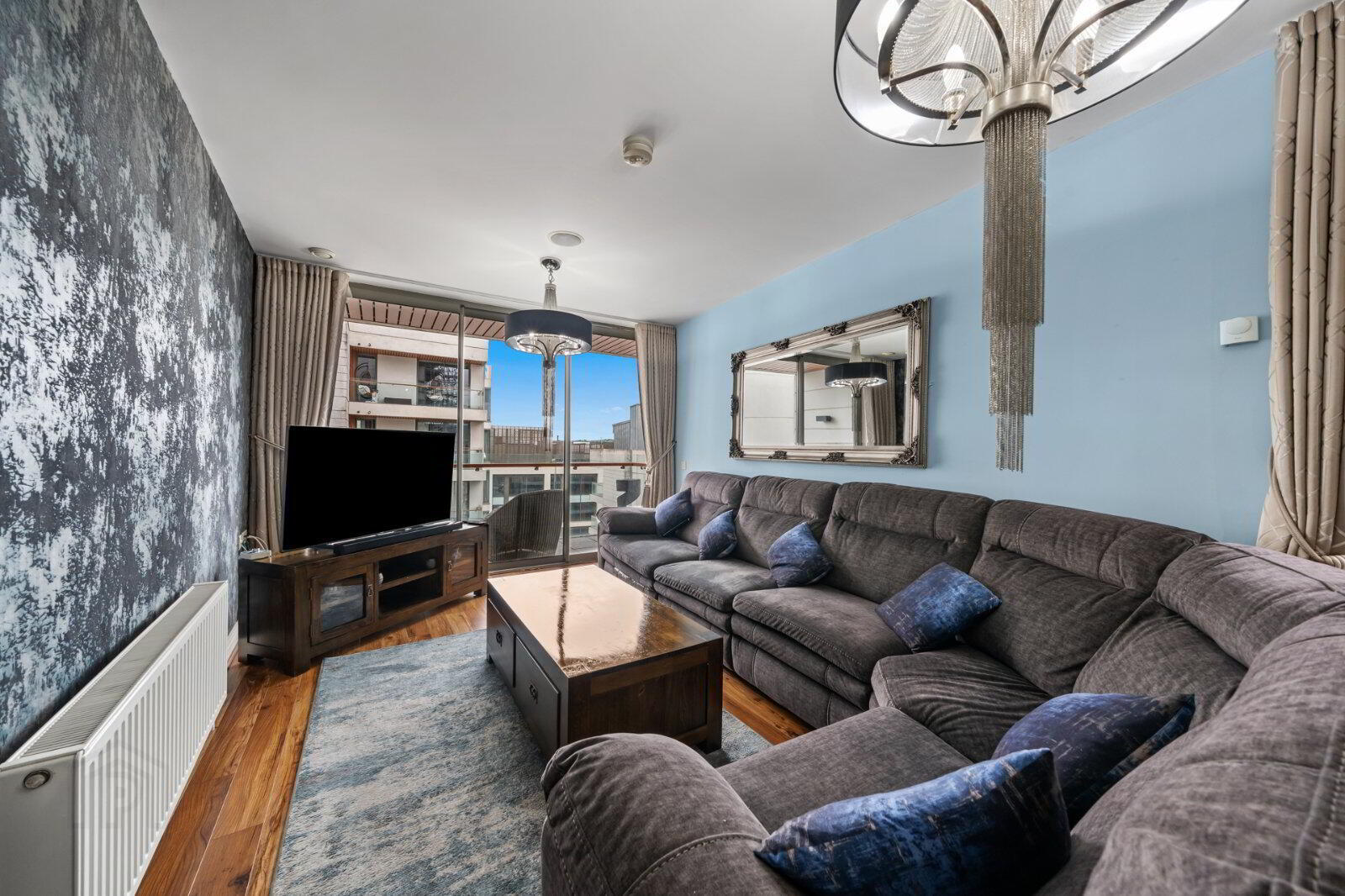 Apartment 10.29 The Arc 2J Queens Road 2 of 15
