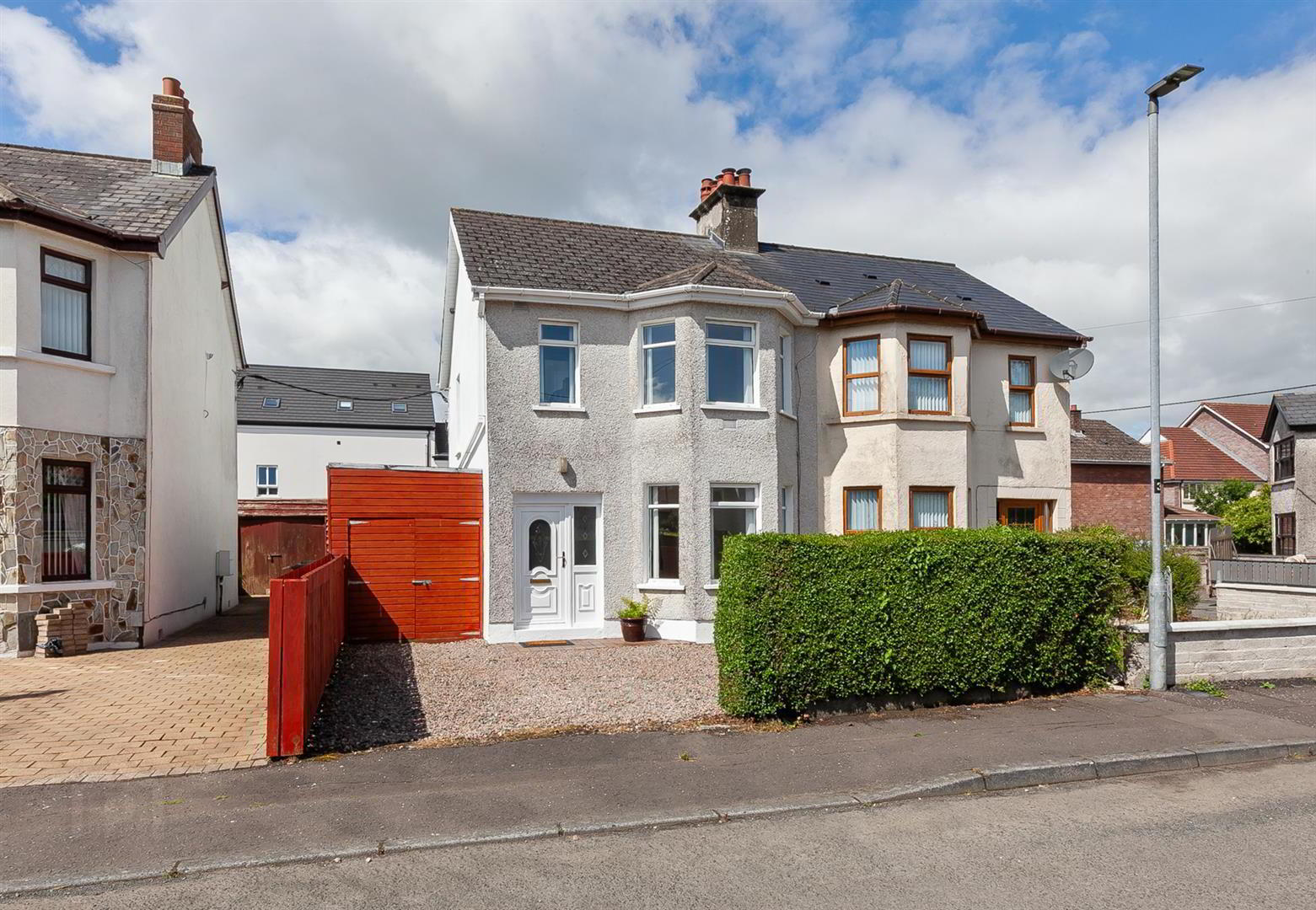 3 Hillview Park 1 of 26