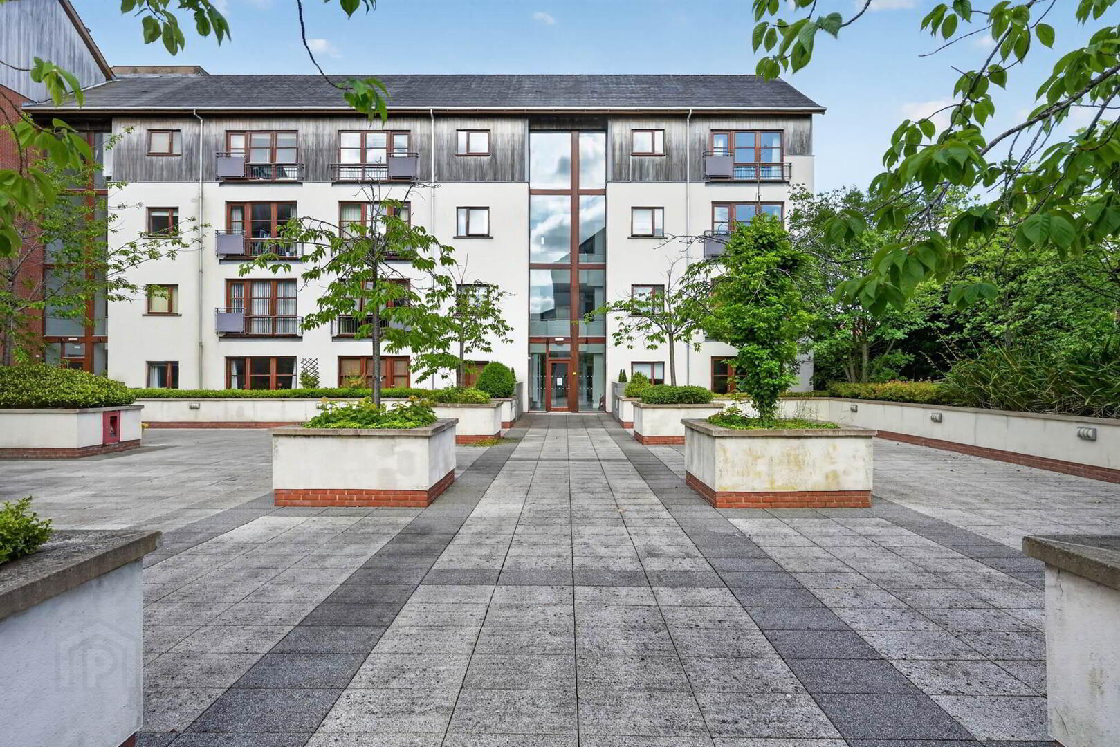 A19 Apt The Oaks, Malone Square, 40 Windsor Park 1 of 22