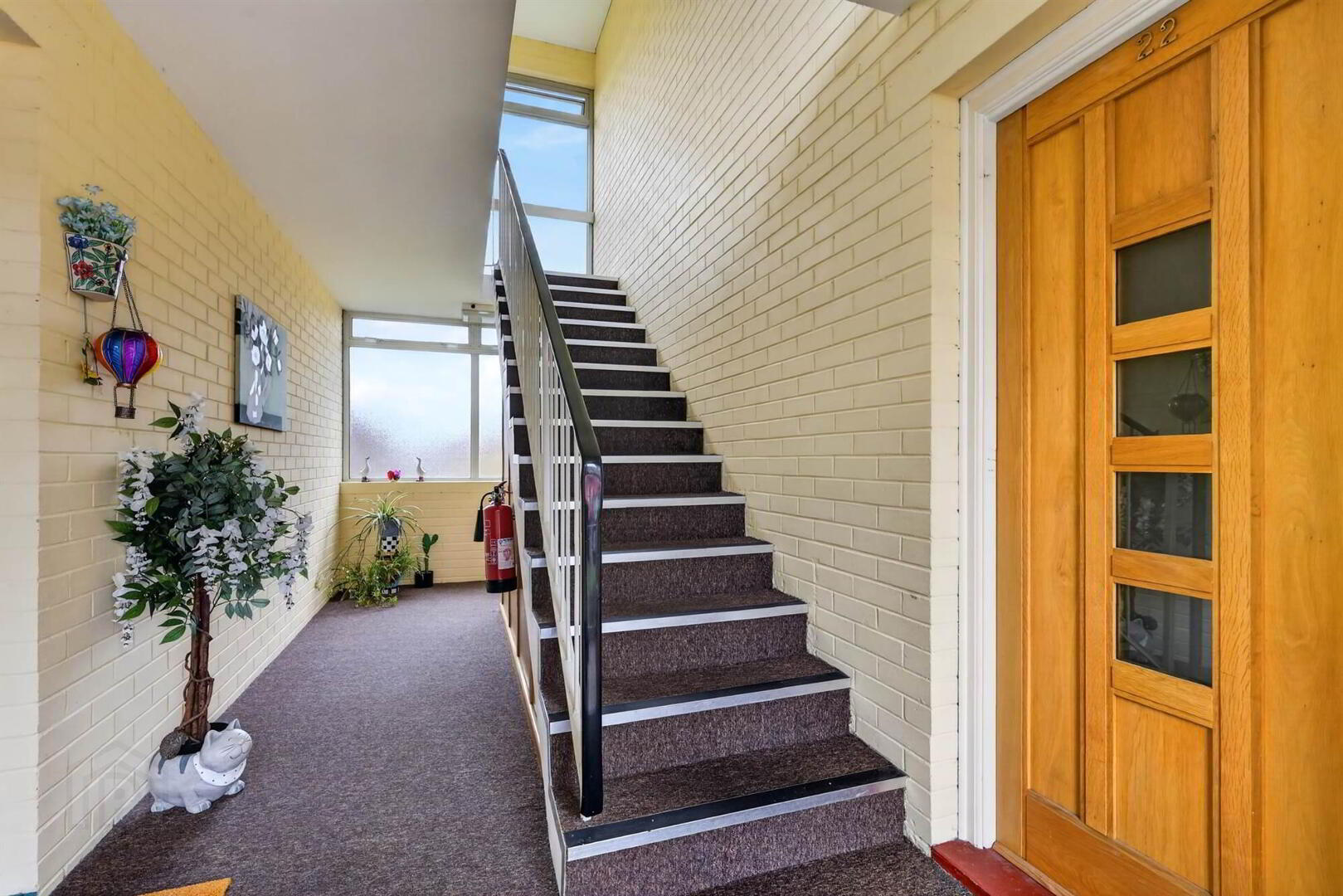 Apt 24, Sunningdale Court 3 of 18