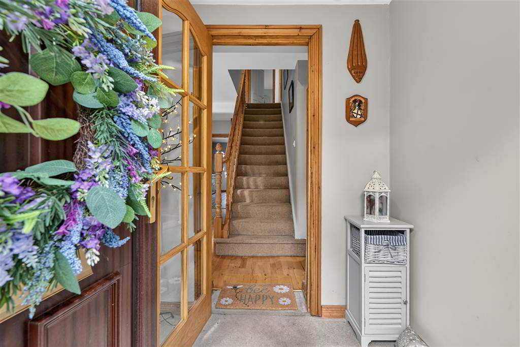 5 Kimberley Drive 3 of 29