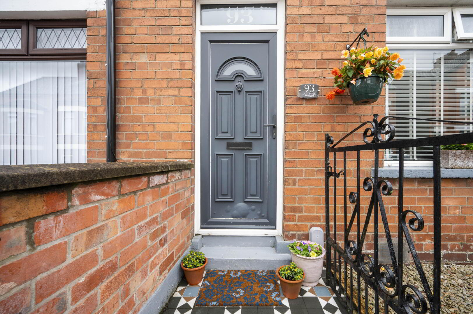 93 Dunraven Avenue 3 of 23