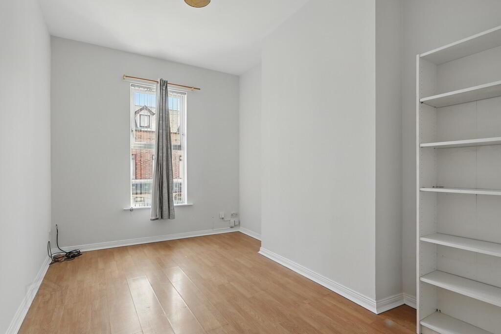 Flat 2, 16 Atlantic Avenue 3 of 11