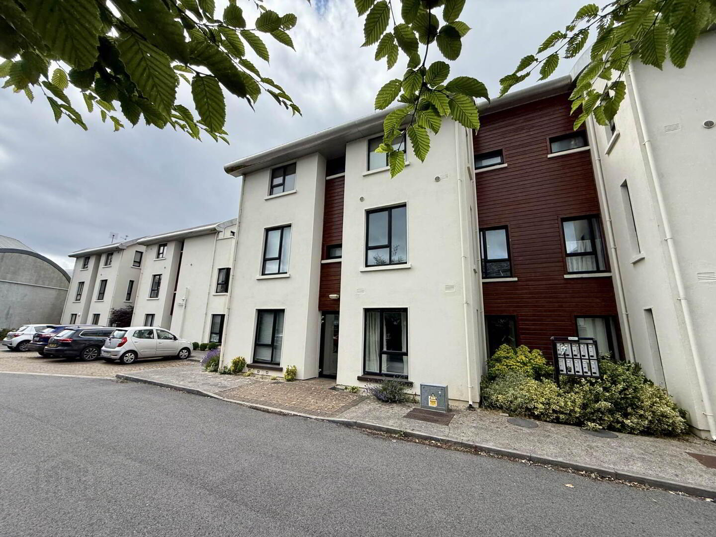 C6 Apartment Block, C Cormullen 1 of 33