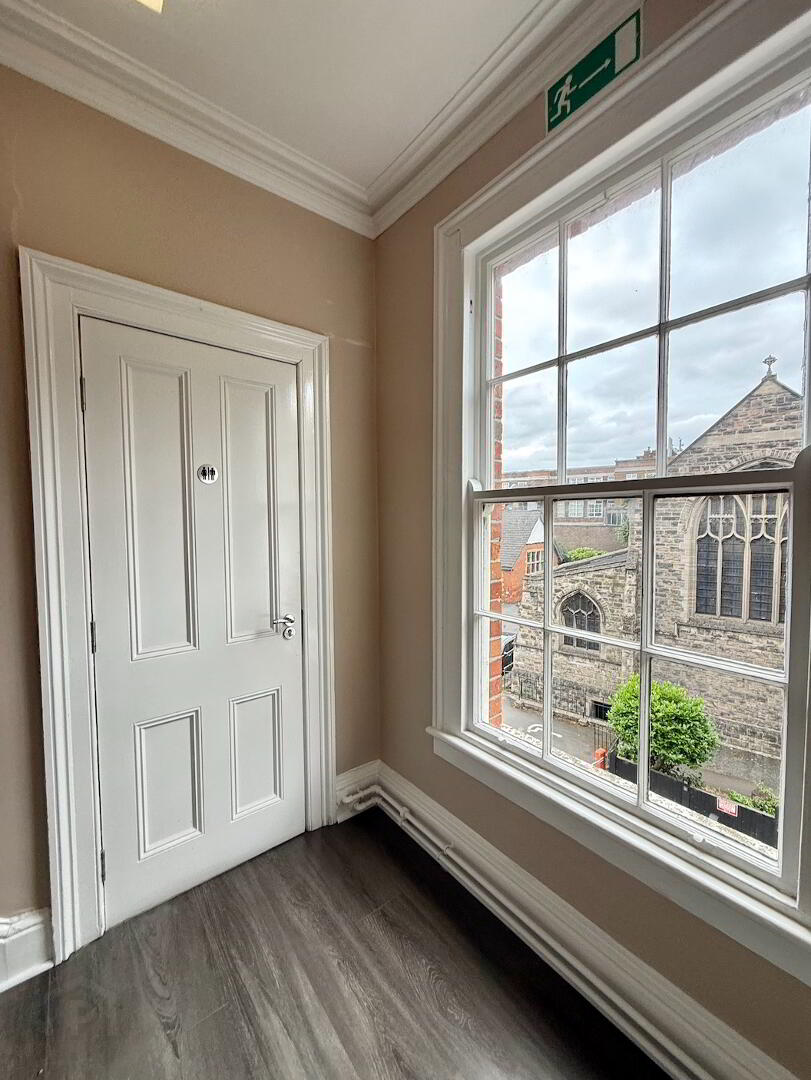86 Lisburn Road 13 of 14