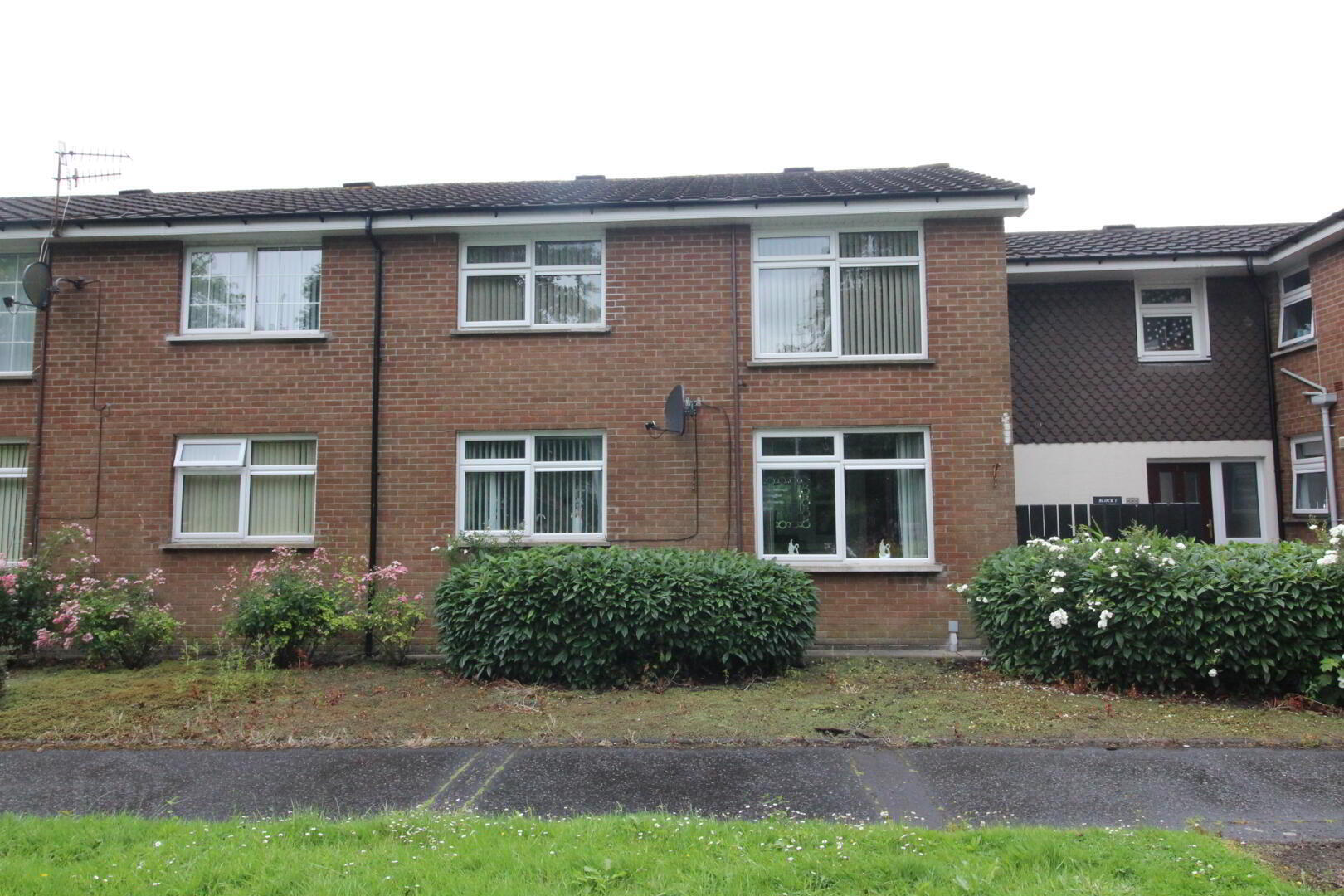 1f Rathcoole Close 1 of 7