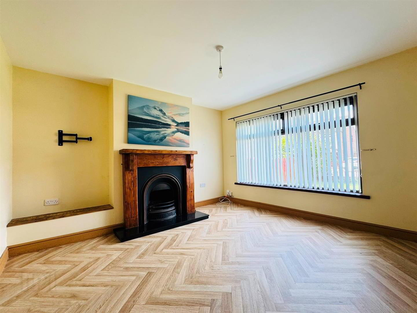 12 Ballyhenry Avenue 3 of 12