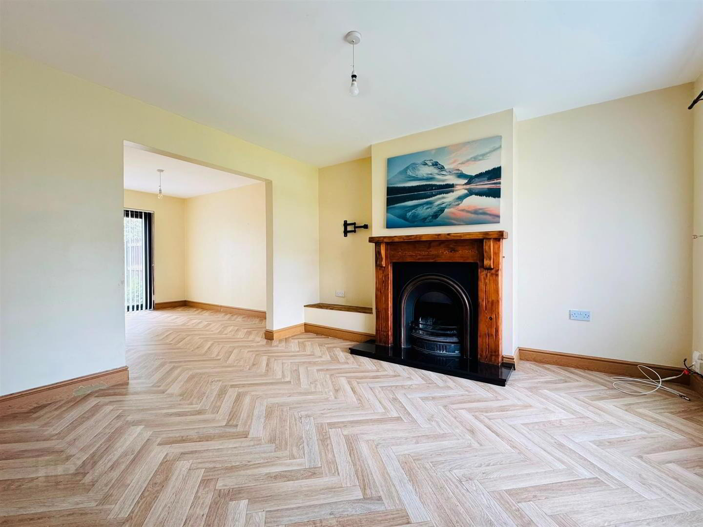 12 Ballyhenry Avenue 2 of 12