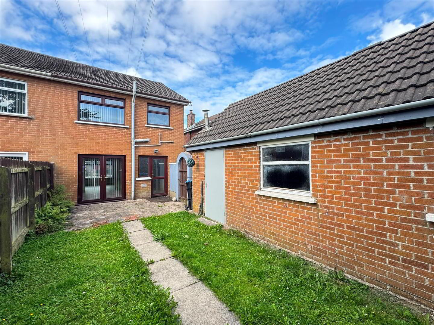 12 Ballyhenry Avenue 11 of 12