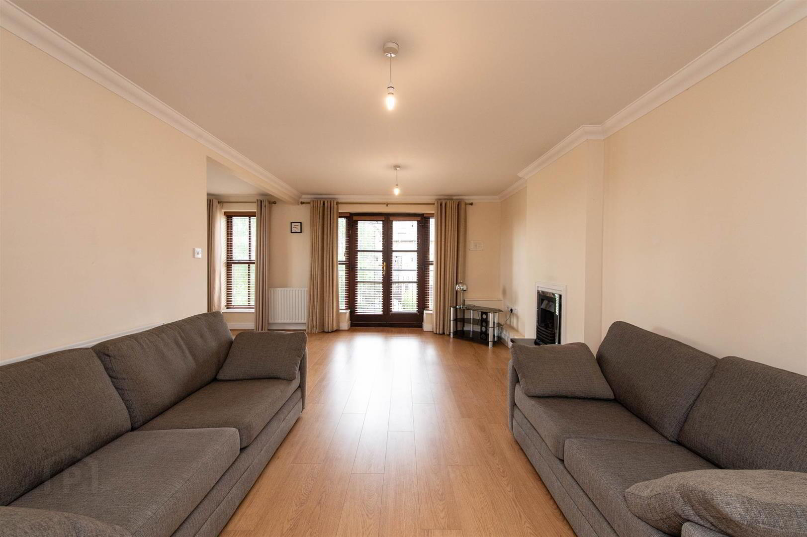 Apt 6, Pinetrees Lodge 2 of 31