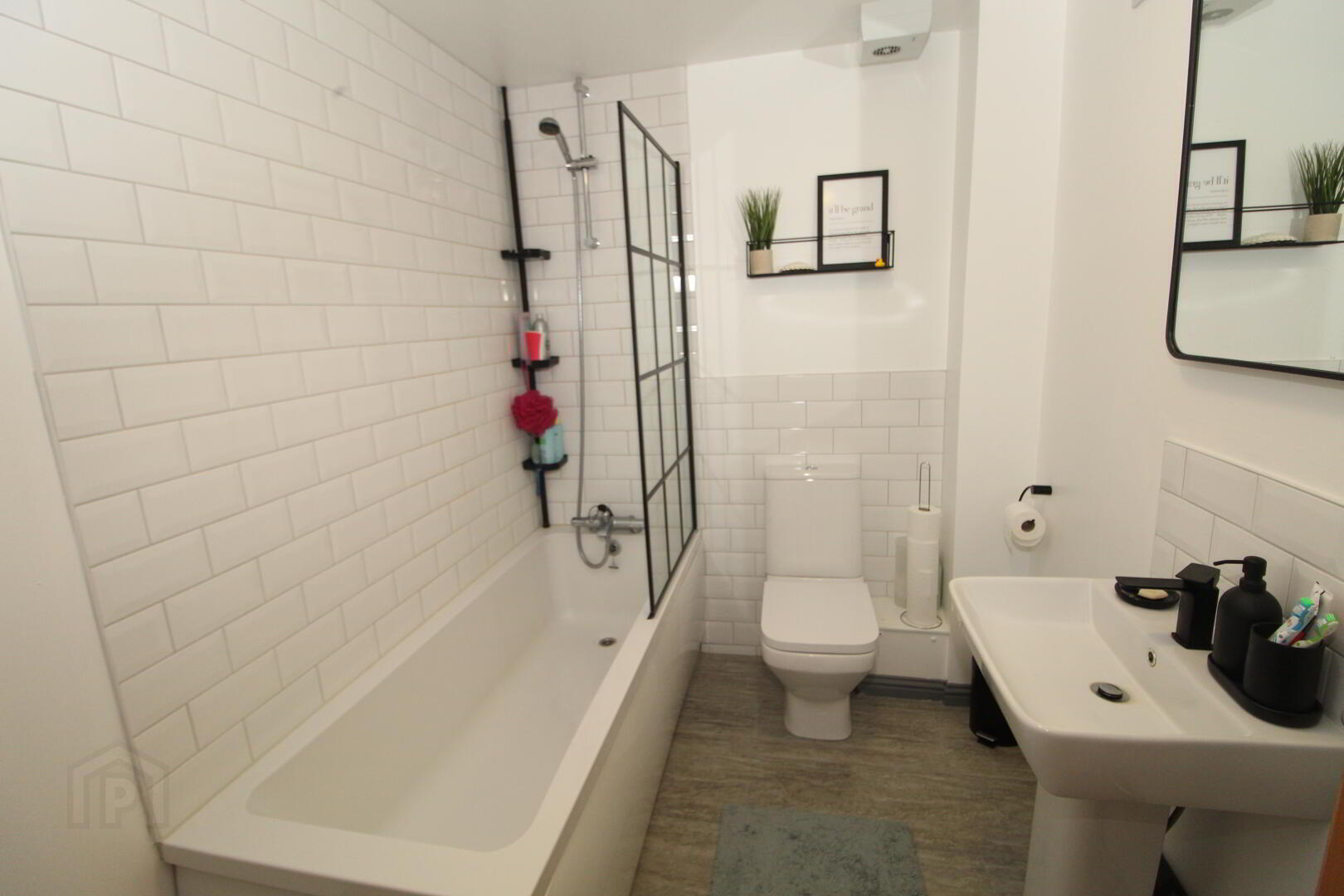 14 Glenmount Manor 9 of 10