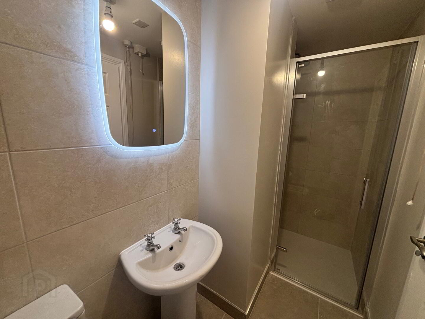 23 Ardean Manor 14 of 14