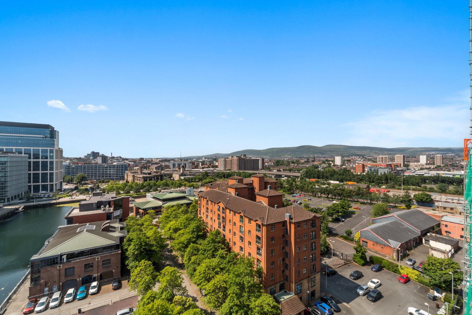 Apartment 87 James Clow 42 Pilot Street 19 of 20