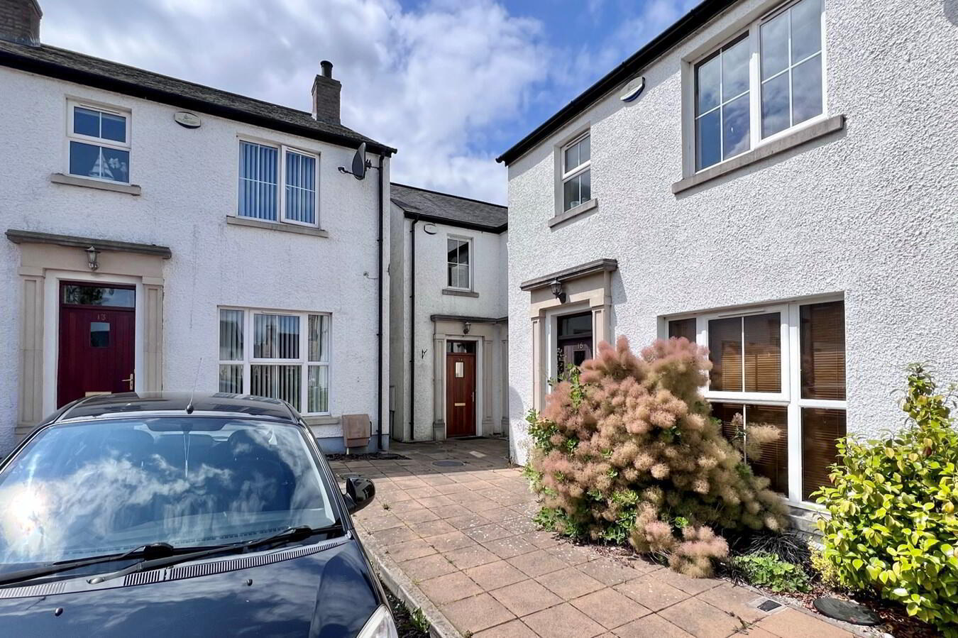 14 Lisnisky Mews 1 of 10