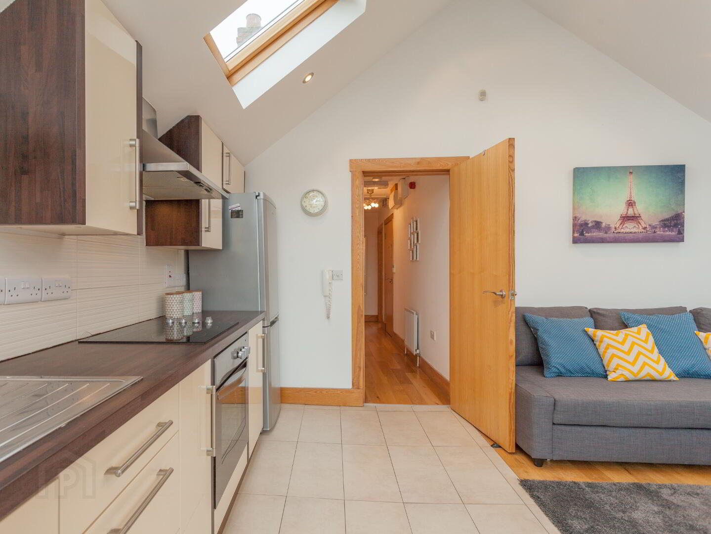 Unit C, 68 Cromwell Road 3 of 28