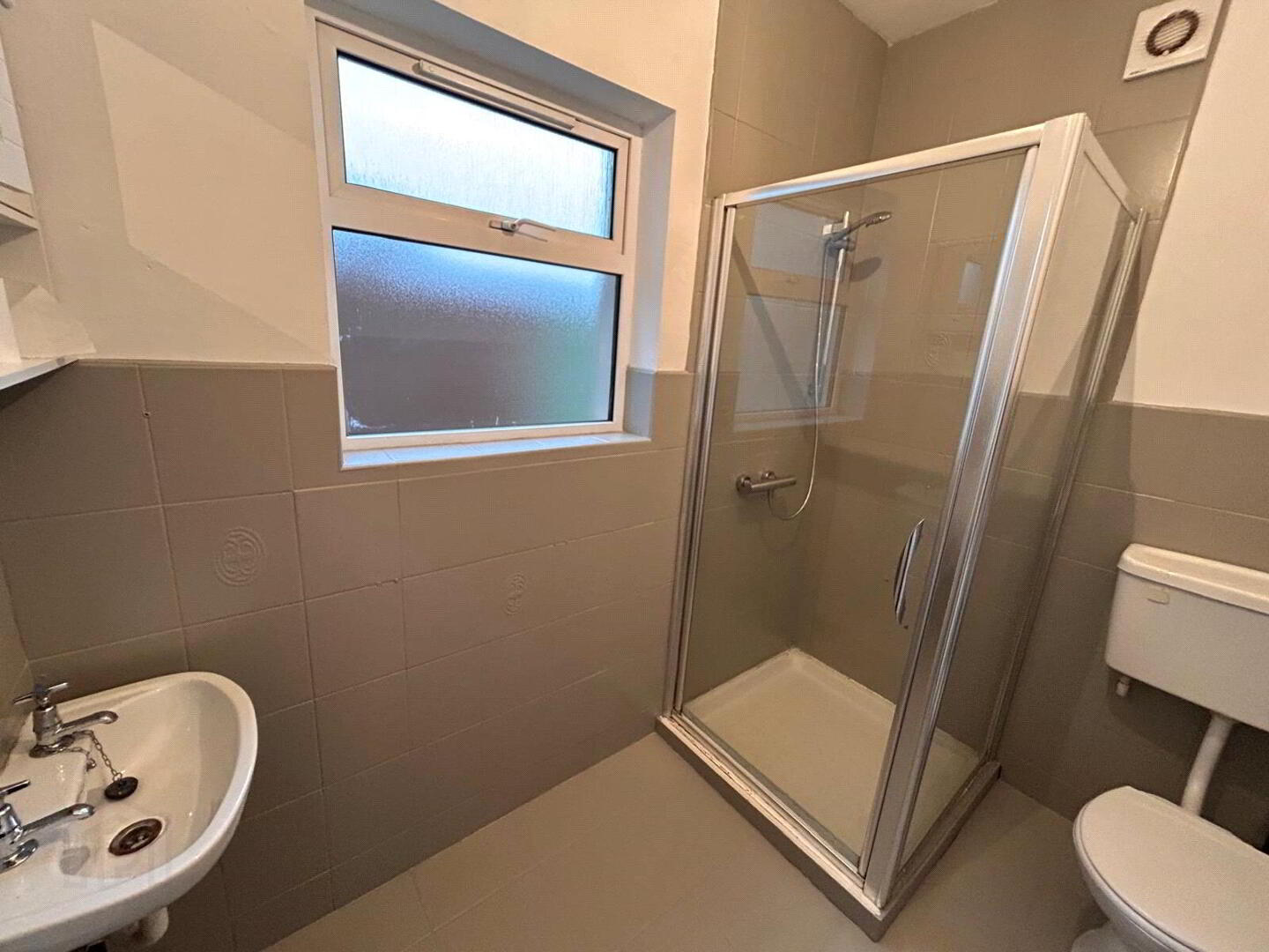 3 Carnalea Terrace, 3 Carnalea Terrace 3 of 10