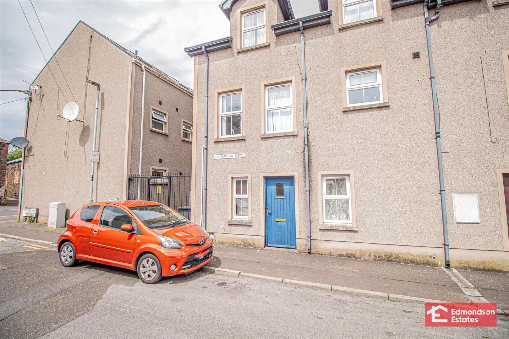 4 Paradise Mews 1 of 13