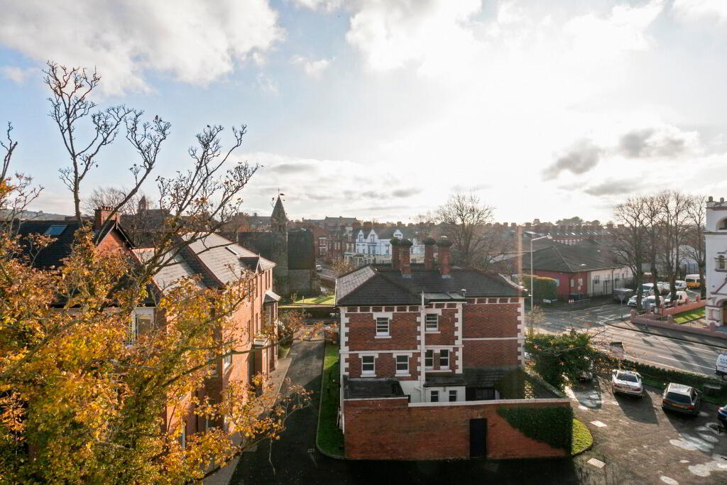 Apt 58 The Residence, 336 Ormeau Road 10 of 11