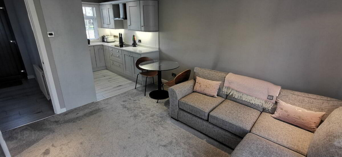 5 Chippendale Court 3 of 14