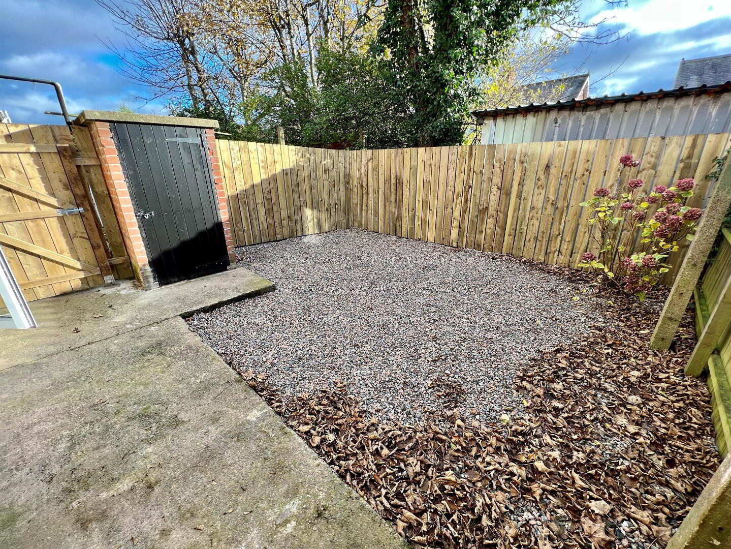 17 Hillsborough Gardens 12 of 13