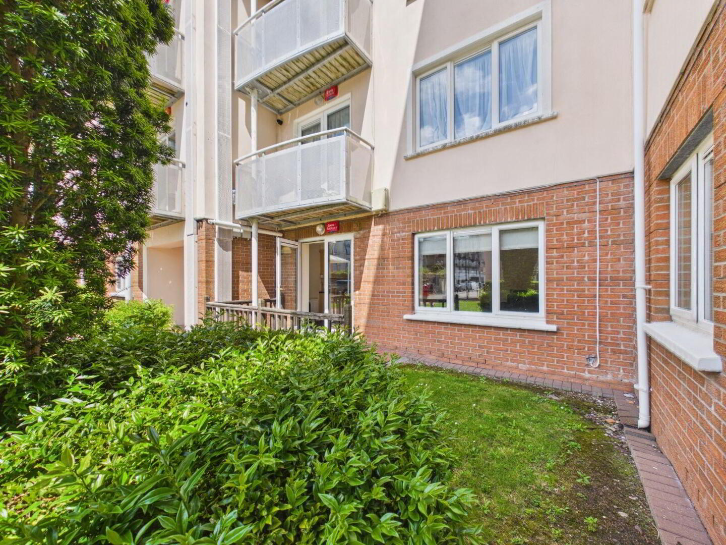 35 Corabbey Court 2 of 18
