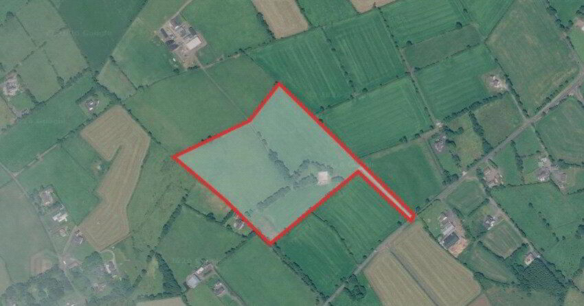 17 Acres, With OPP Site Private Lane 18 of 19