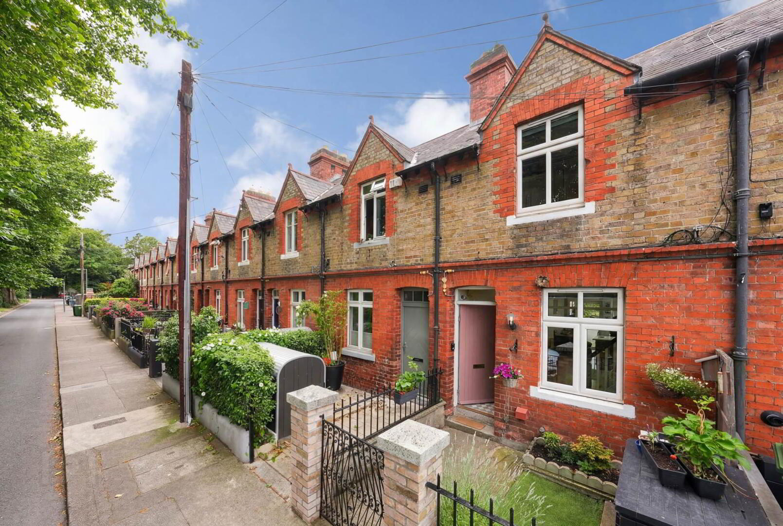 13 Brookvale Road 1 of 25