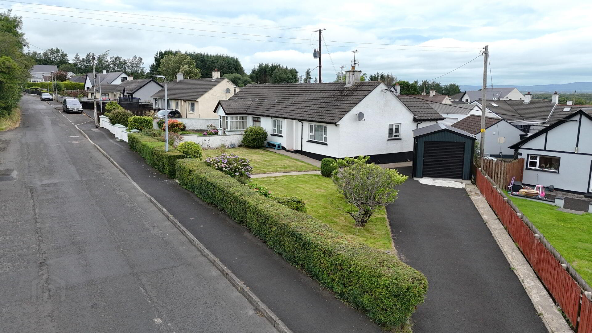 6 Dernaflaw Cottages 3 of 21