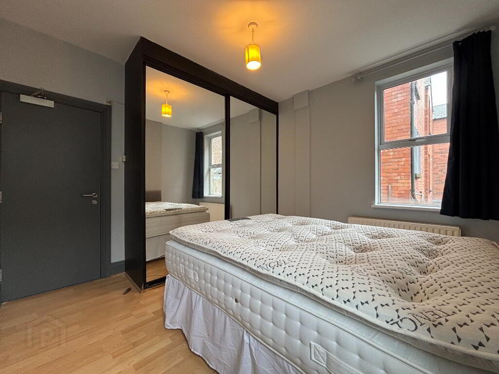Apt 2, 35 Ulsterville Avenue 8 of 9