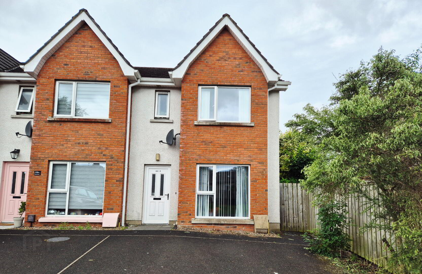 100D Brook Street 1 of 15