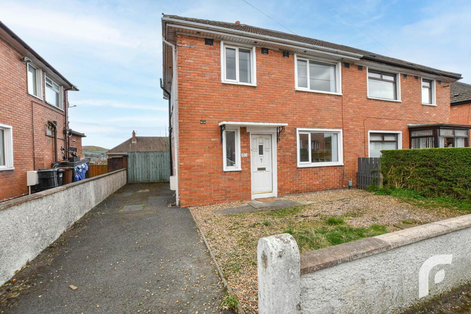 11a Farmley Crescent 2 of 31