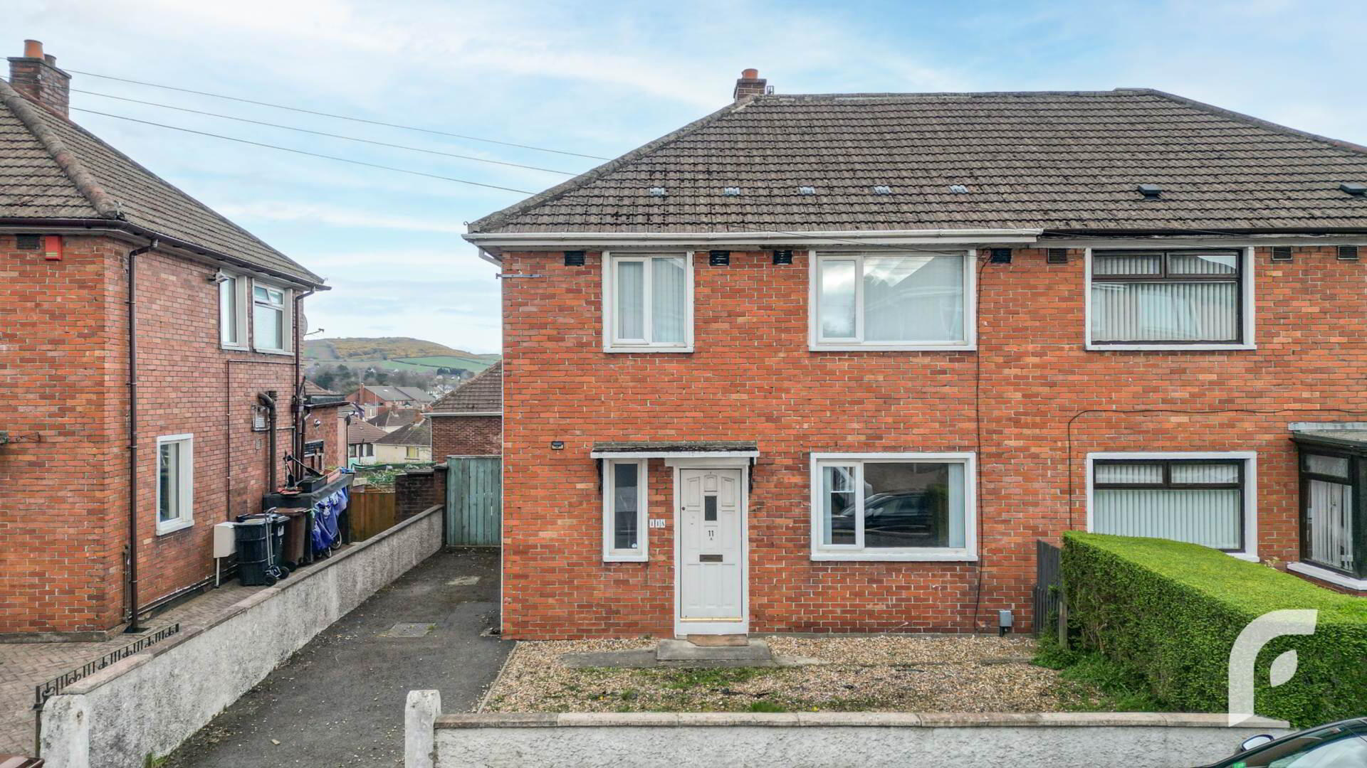 11a Farmley Crescent 1 of 31
