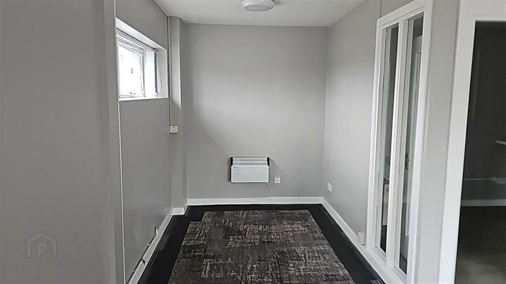 Unit 25, Glenwood Business Centre 3 of 6