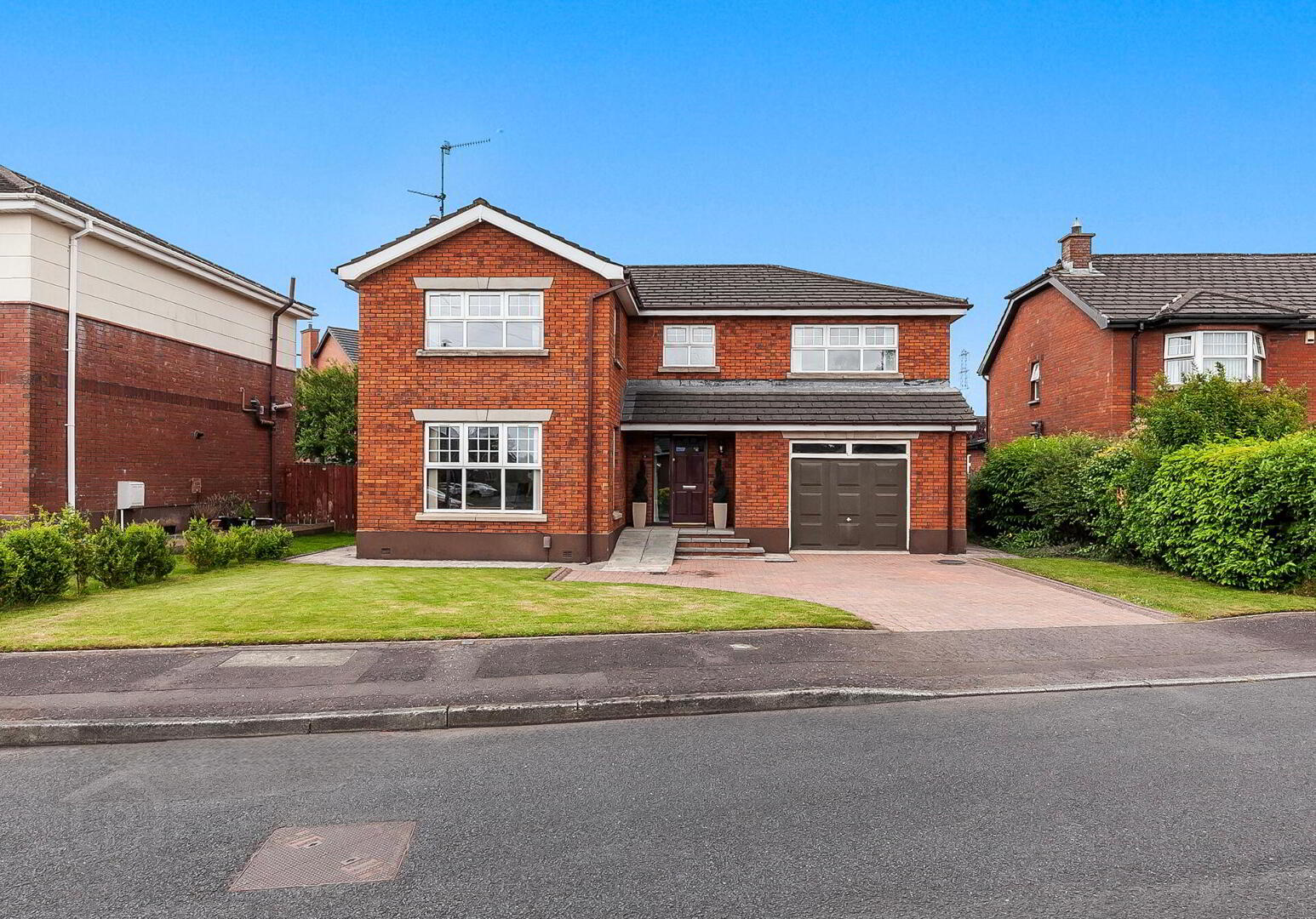 6 Ballylenaghan Avenue 1 of 36