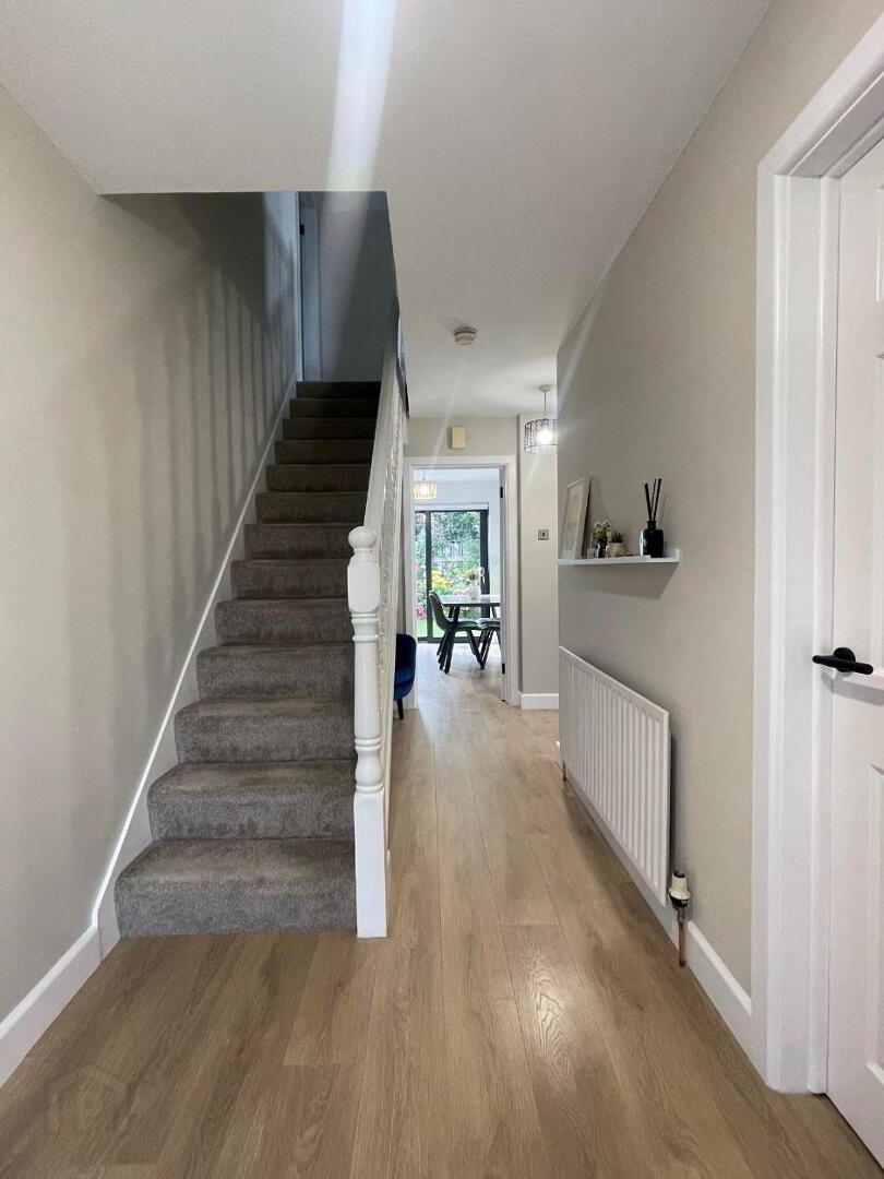 24 Meadowlands Avenue 3 of 21