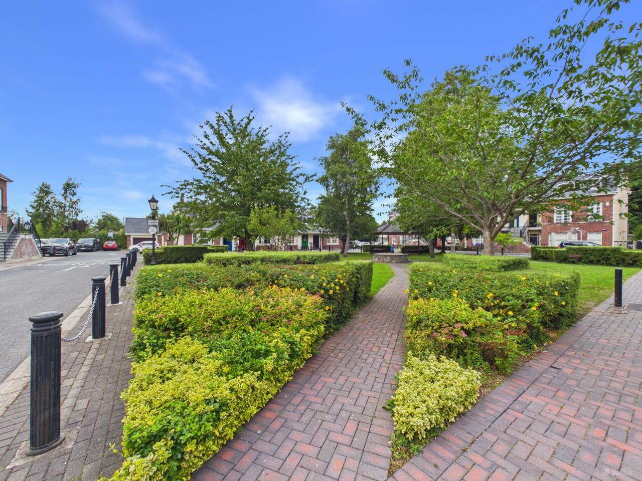 40 Anley Court 2 of 17