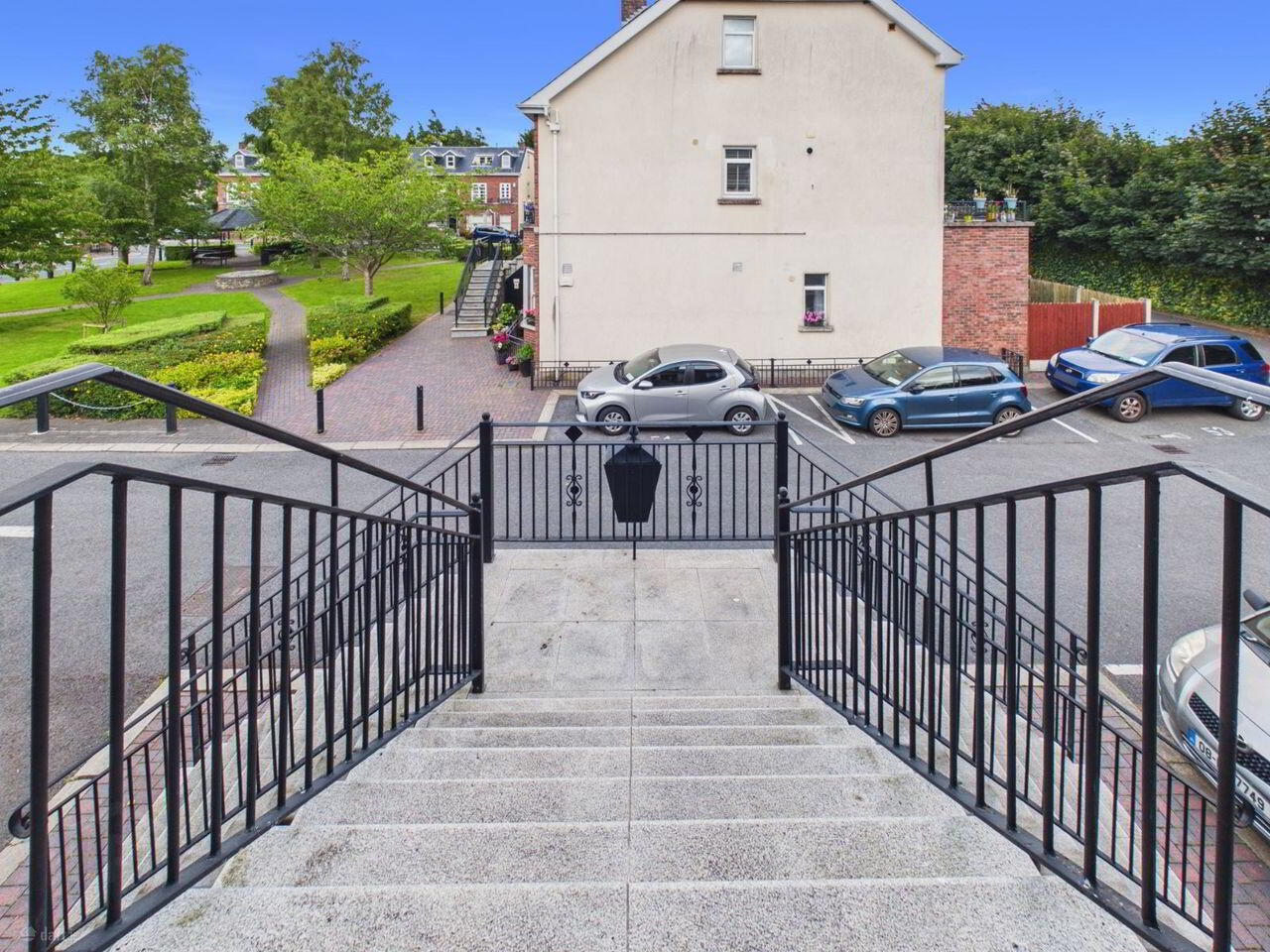 40 Anley Court 3 of 17