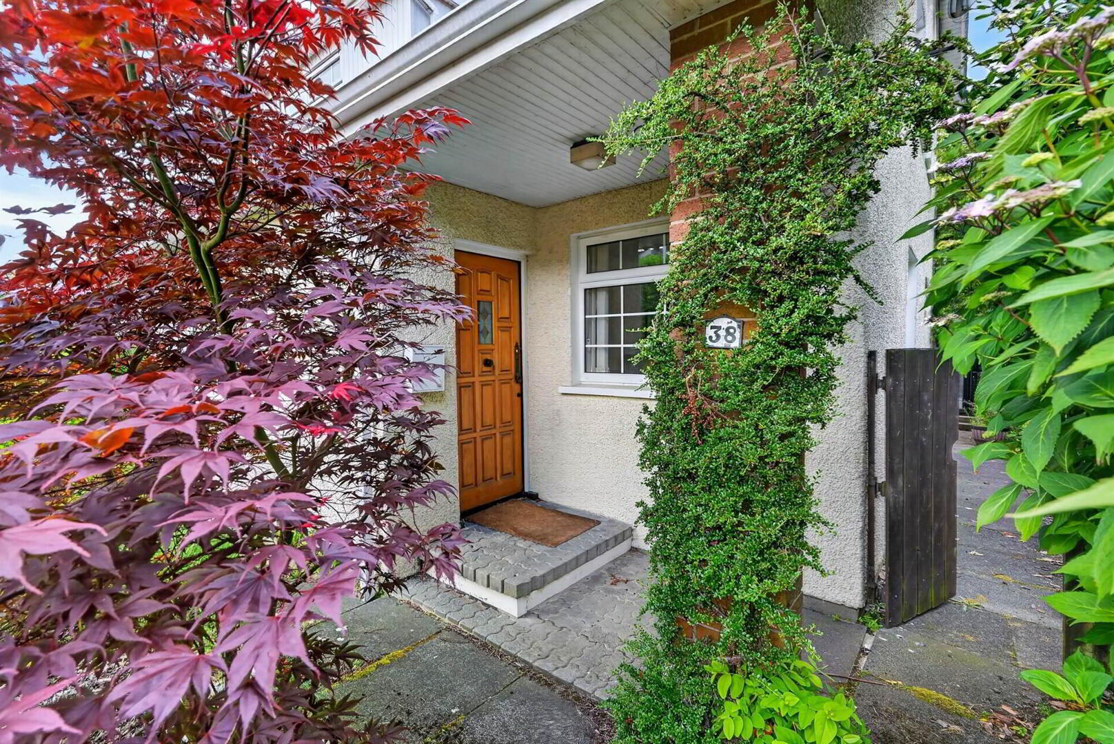 38 Glen Road 3 of 29