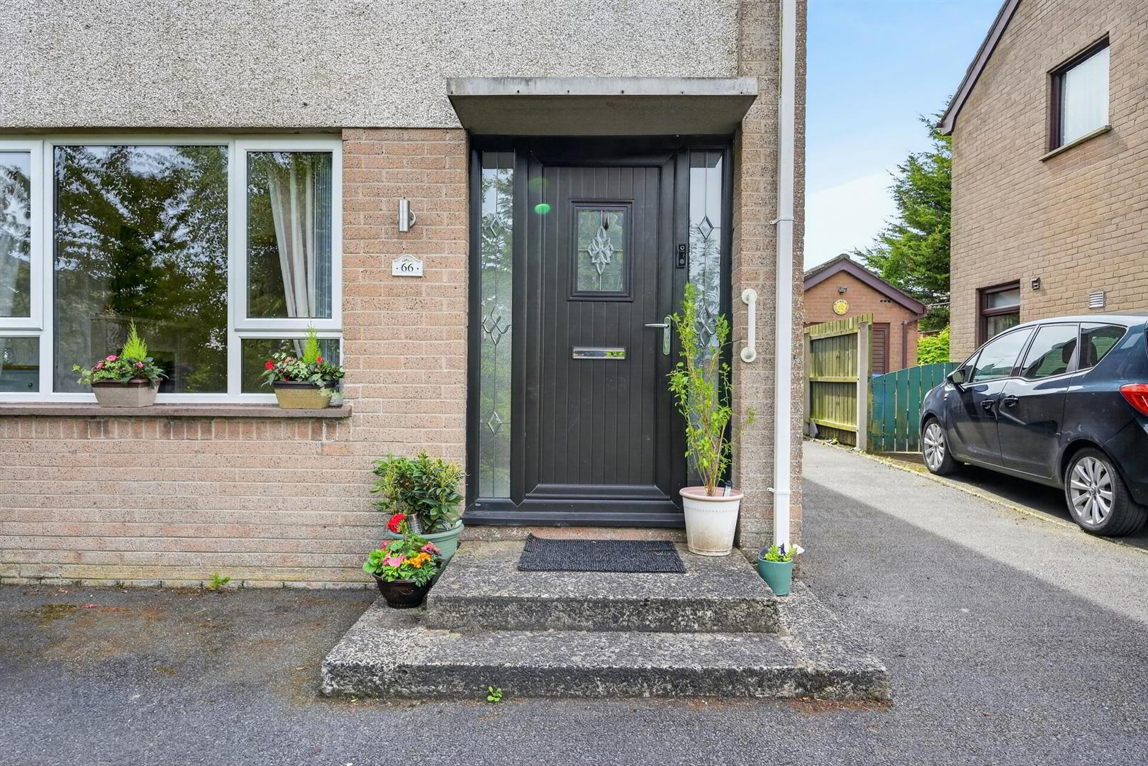 66 Trossachs Drive 3 of 28