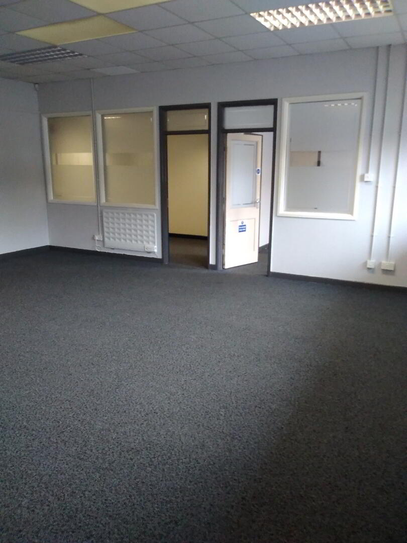 69-71 CIDO Business Complex, Carn Drive 5 of 5