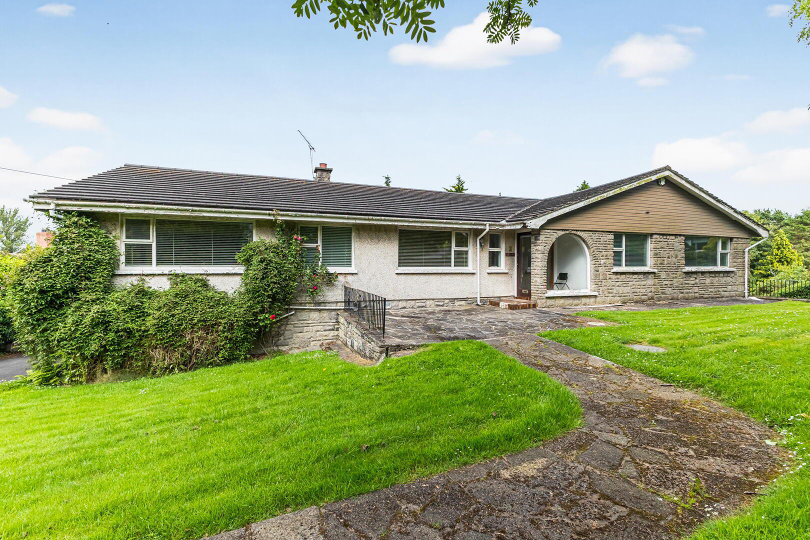 16 Larch Hill Avenue 1 of 31
