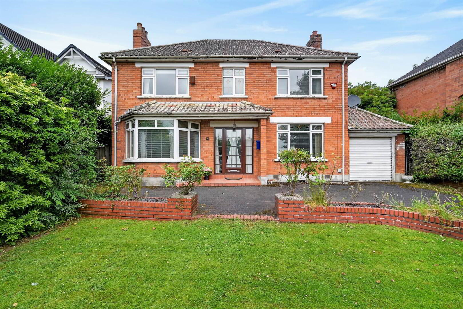 97 Andersonstown Road 1 of 40