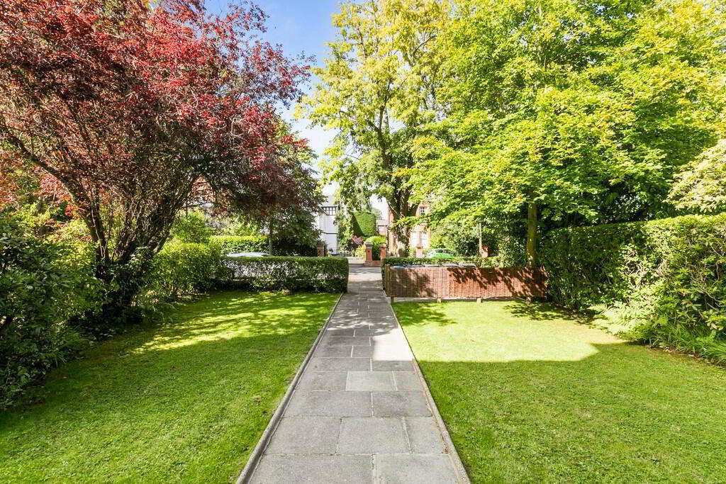 6, 41 Adelaide Park 2 of 8