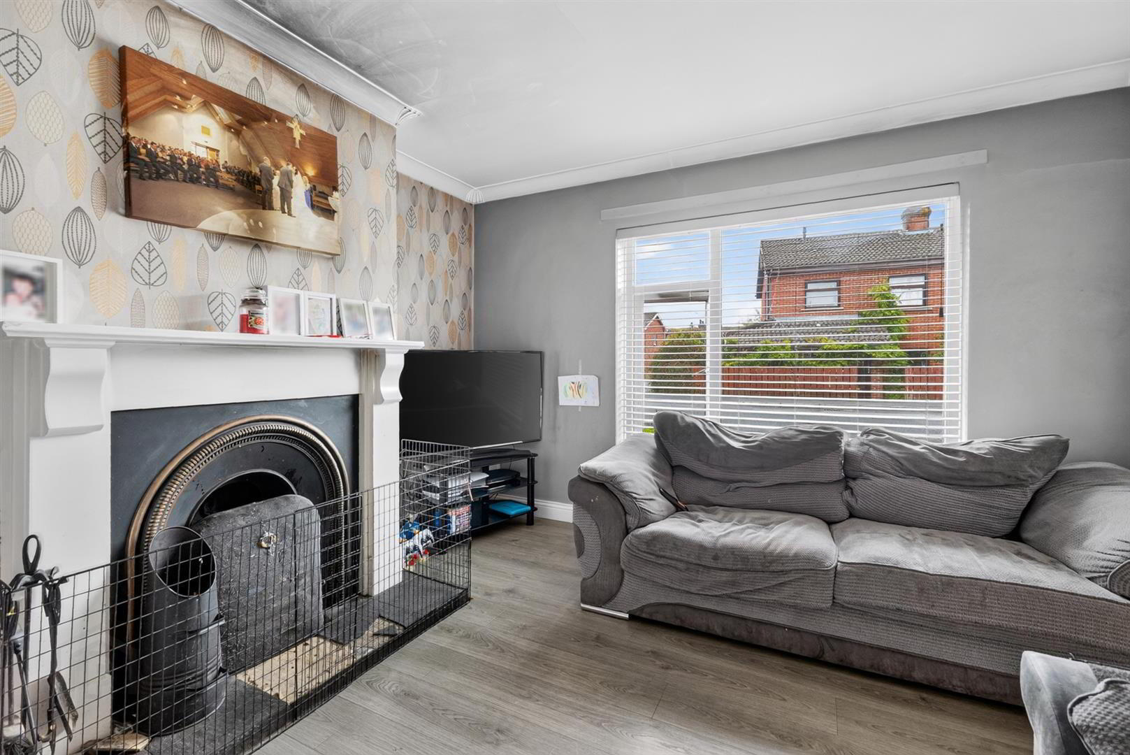 5 Station Mews 3 of 16