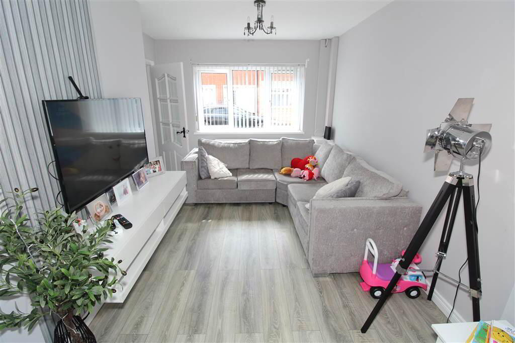 61 Hornby Street 2 of 10