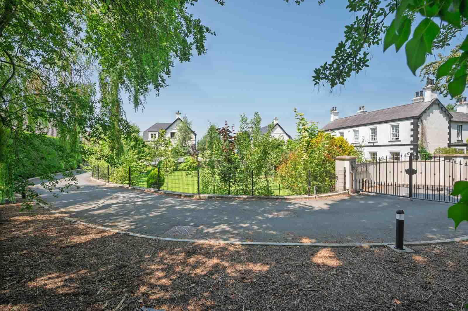 381 Old Holywood Road 34 of 35