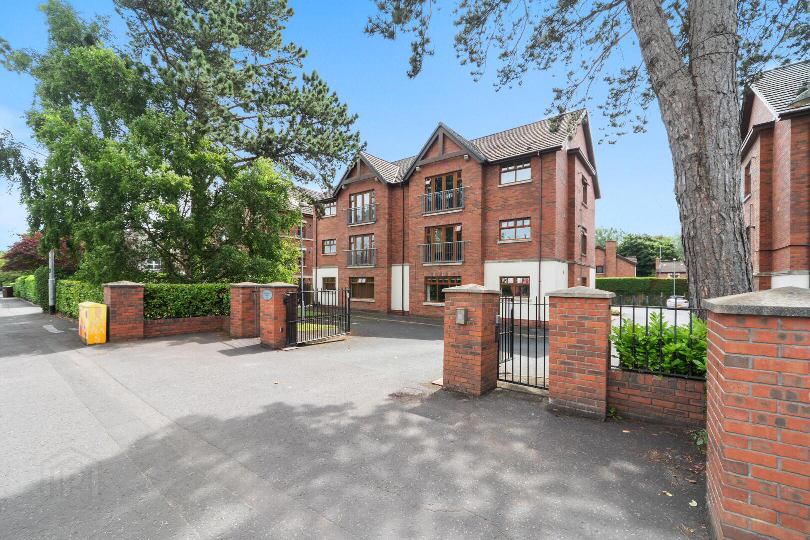 2 Greenwich Mews, 24 Upper Lisburn Road 24 of 25