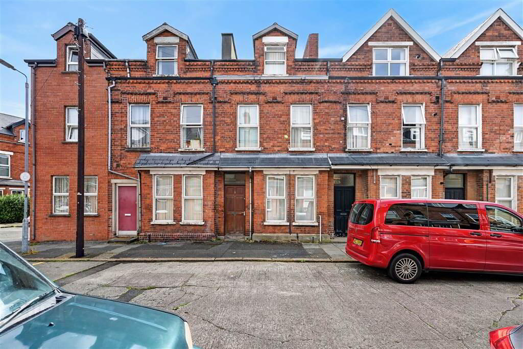 9 Canterbury Street 1 of 12