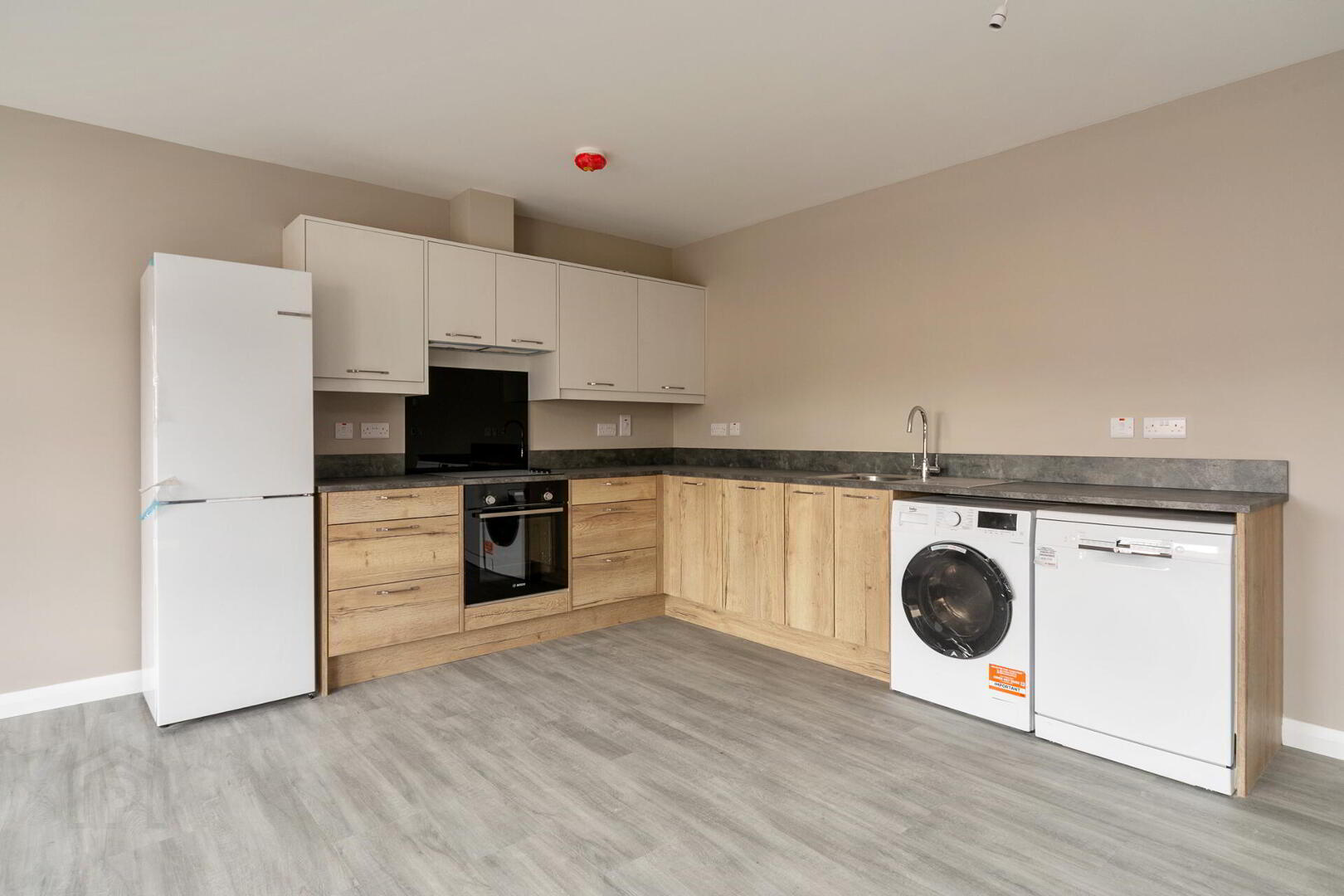 Apt 5 Moat House, 971-973 Upper Newtownards Road 3 of 7